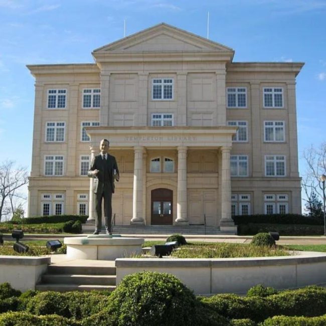 front entrance of the templeton library